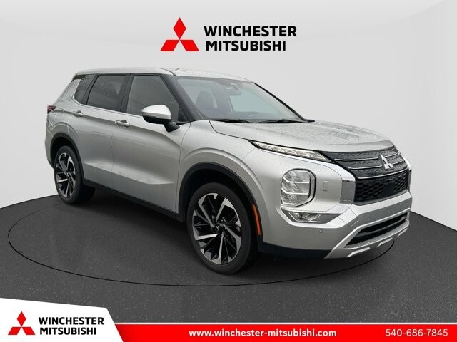 2024 Mitsubishi Outlander in Winchester, VA 22602 - 18105976