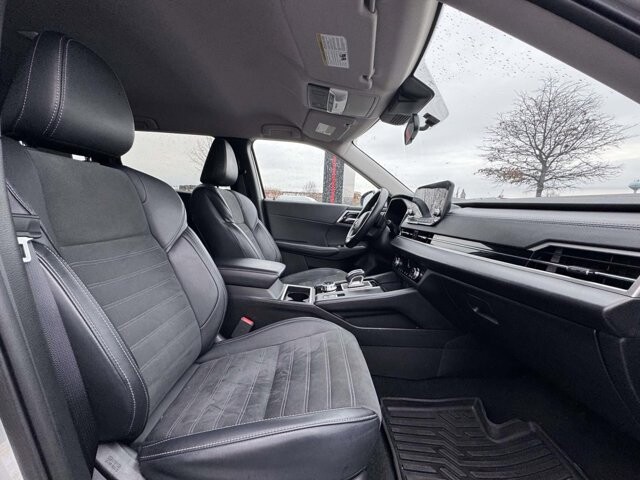 2024 Mitsubishi Outlander in Winchester, VA 22602 - 18105976 35