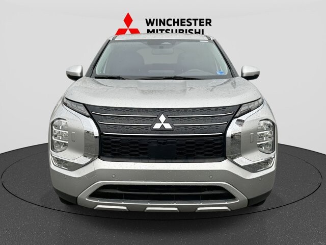 2024 Mitsubishi Outlander in Winchester, VA 22602 - 18105976 6