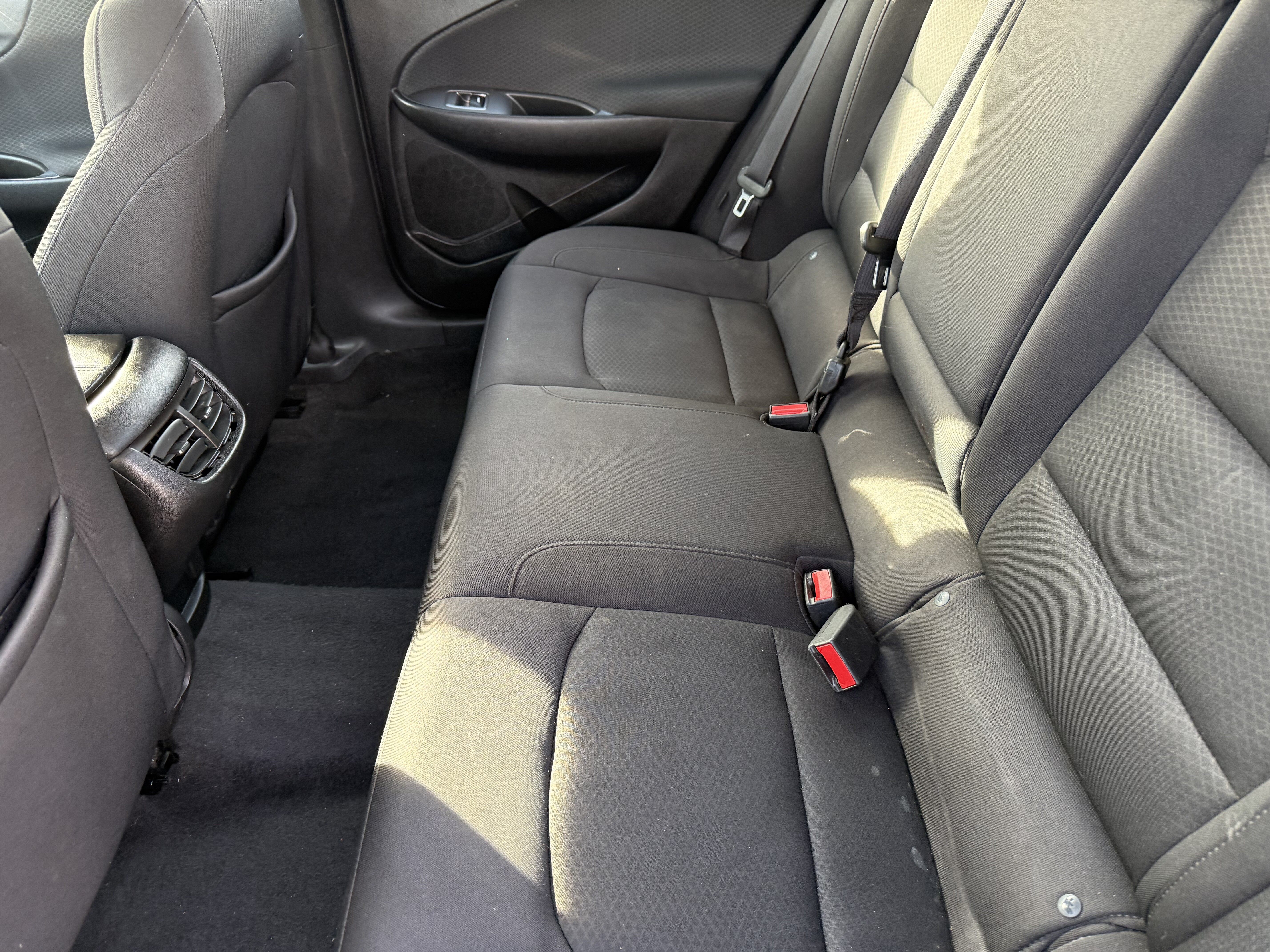 2017 Chevrolet Malibu in Phoenix, AZ 85022 - 18105983 8