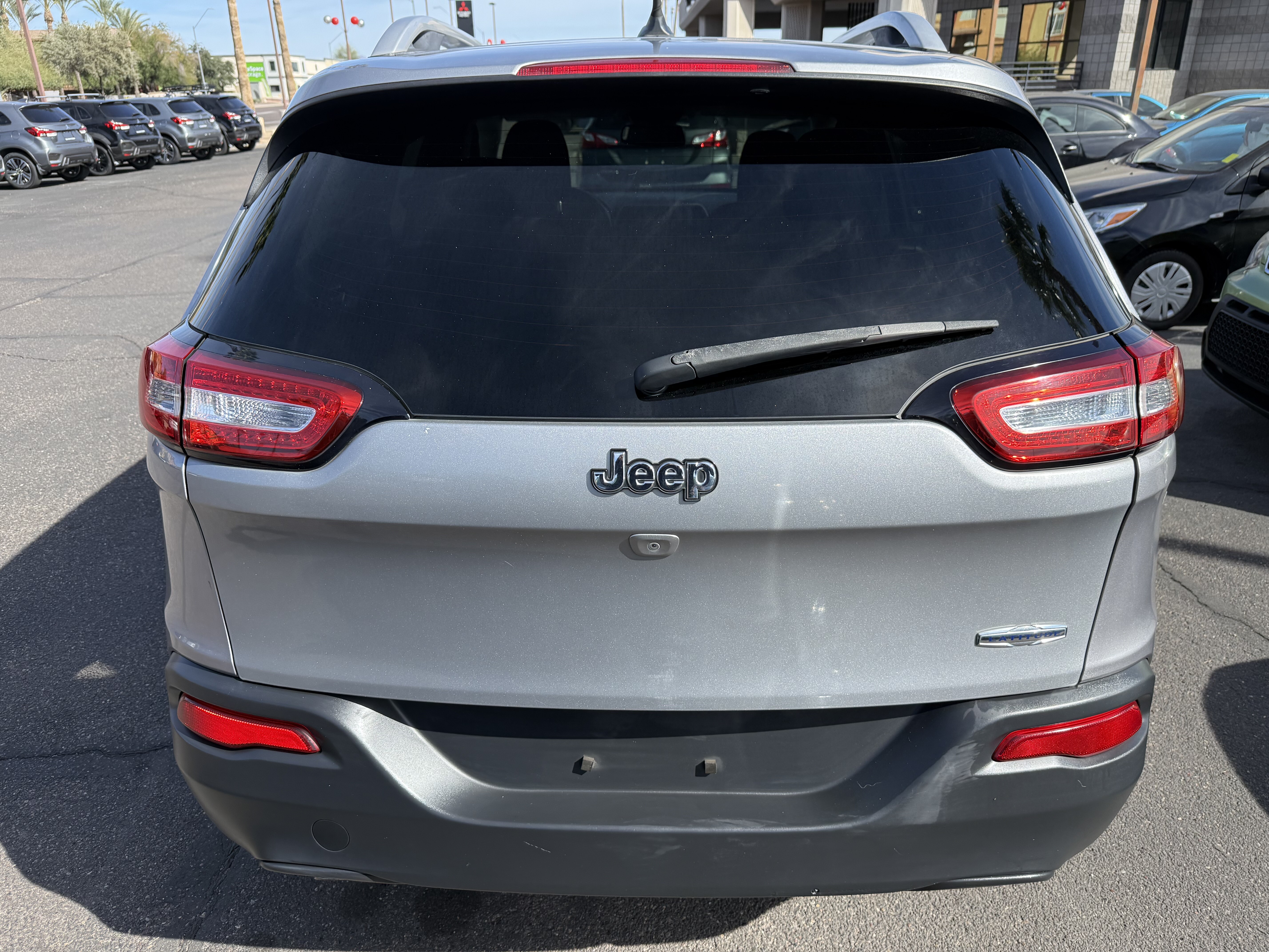2017 Jeep Cherokee in Phoenix, AZ 85022 - 18105984 5