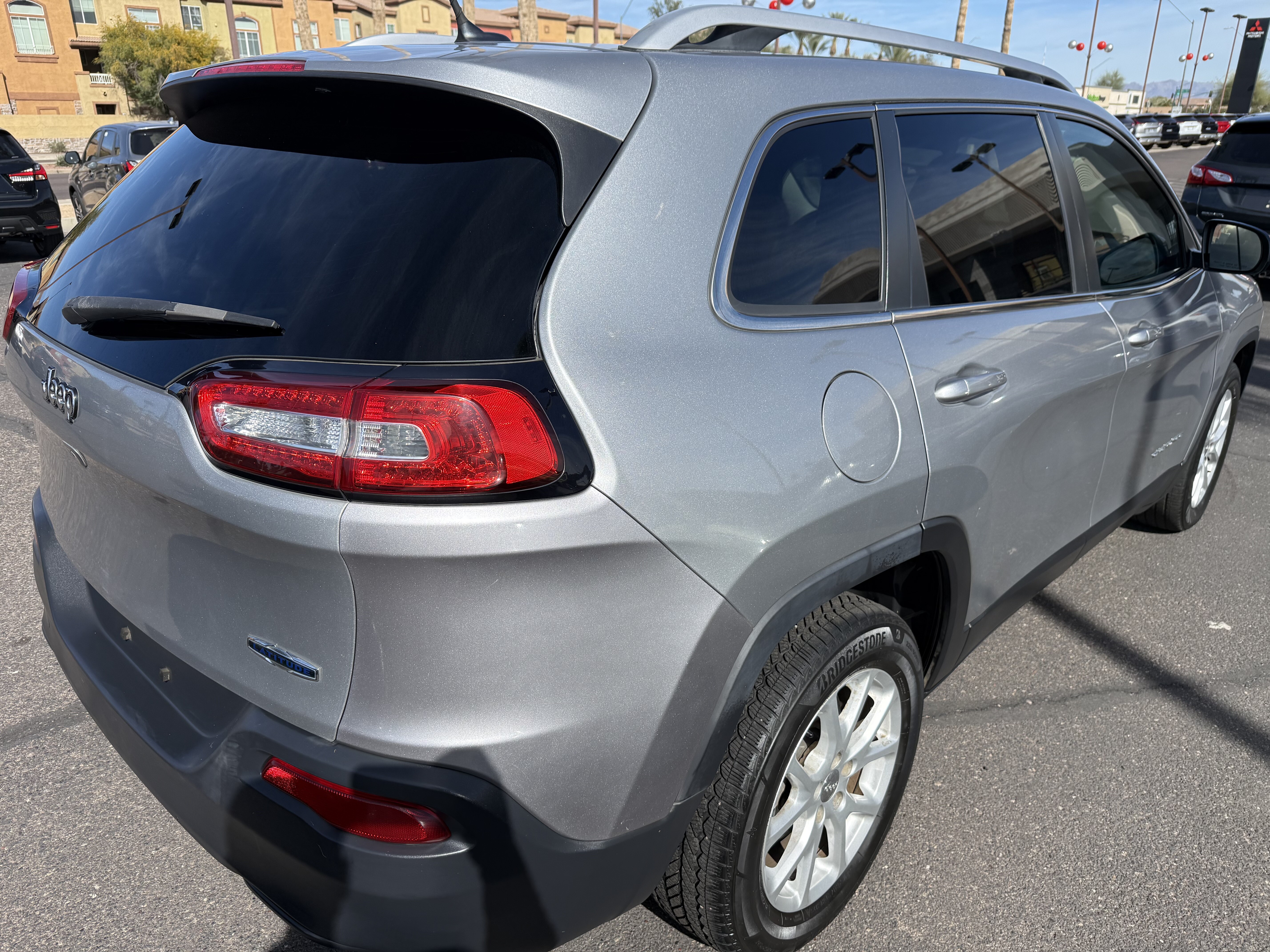 2017 Jeep Cherokee in Phoenix, AZ 85022 - 18105984 4