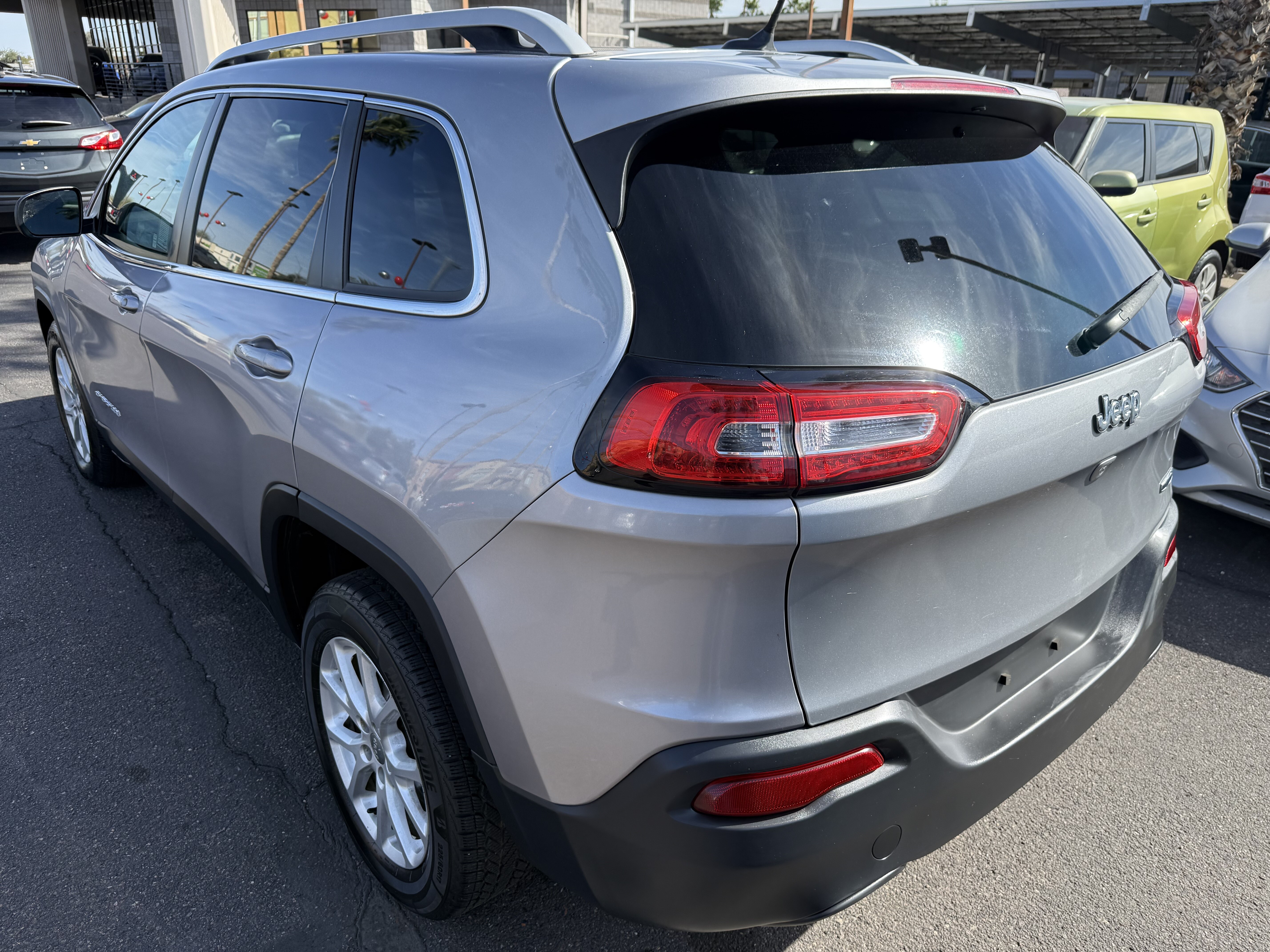 2017 Jeep Cherokee in Phoenix, AZ 85022 - 18105984 6