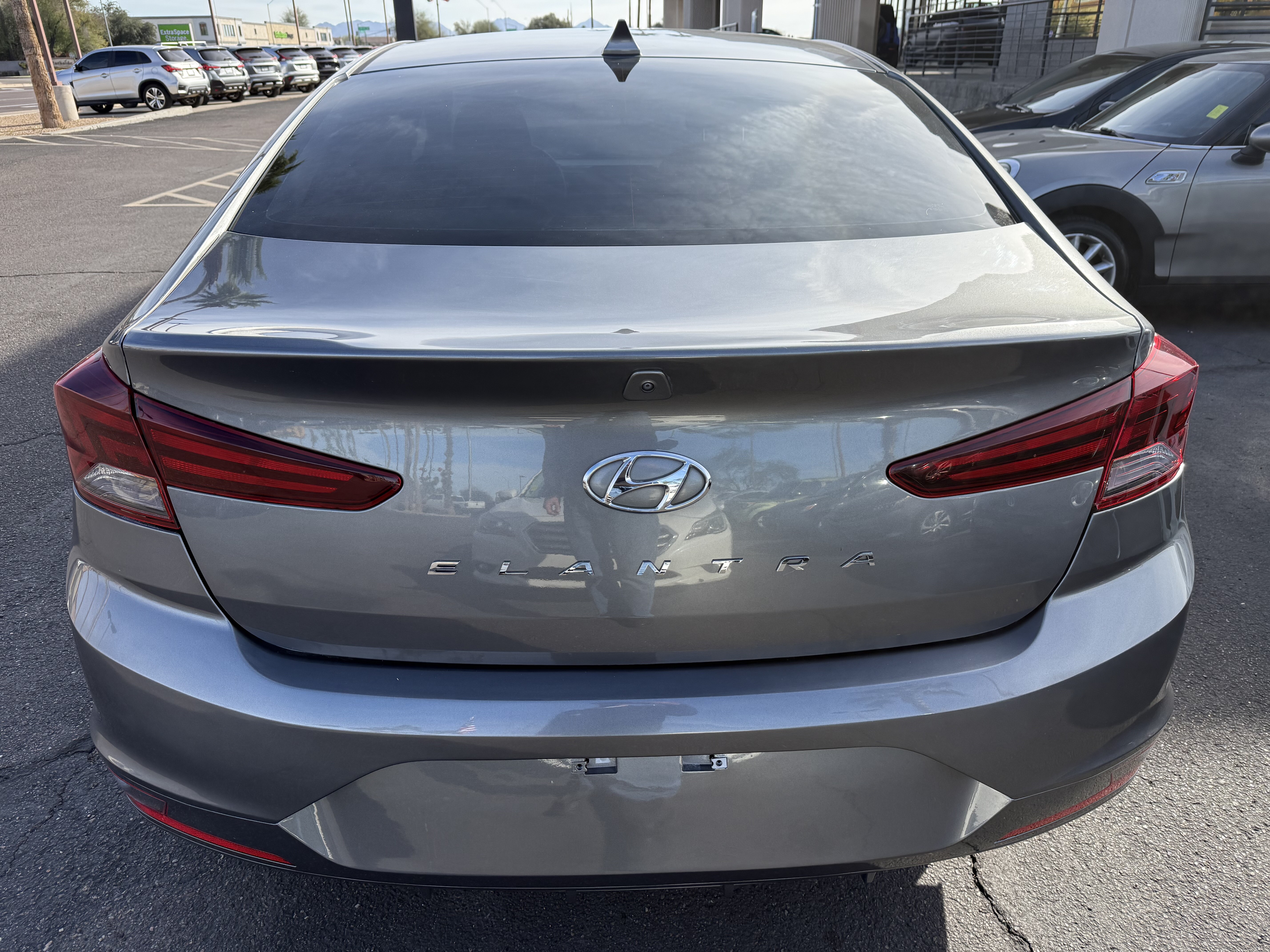 2020 Hyundai Elantra in Phoenix, AZ 85022 - 18105989 5