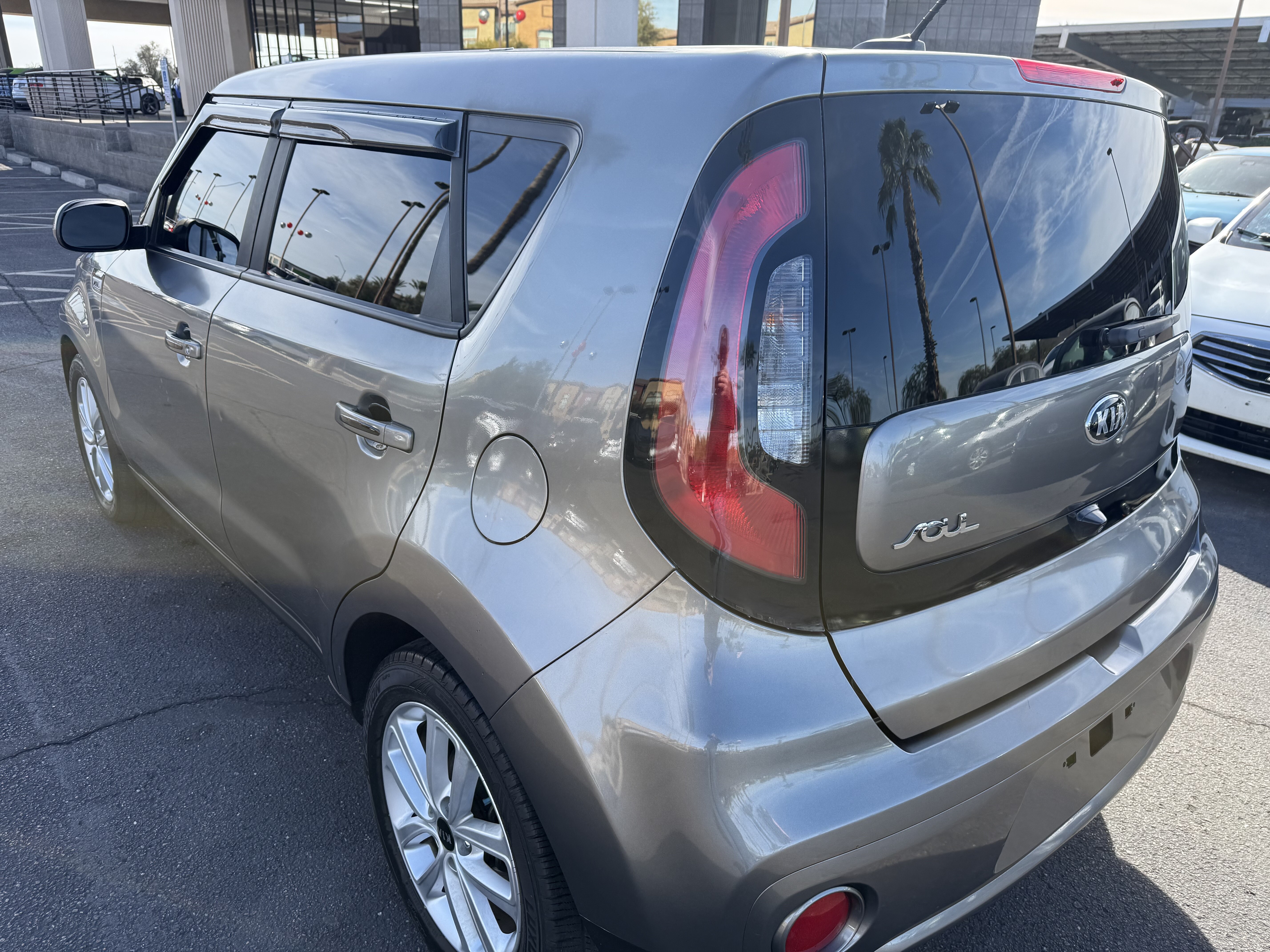 2018 Kia Soul in Phoenix, AZ 85022 - 18105991 6