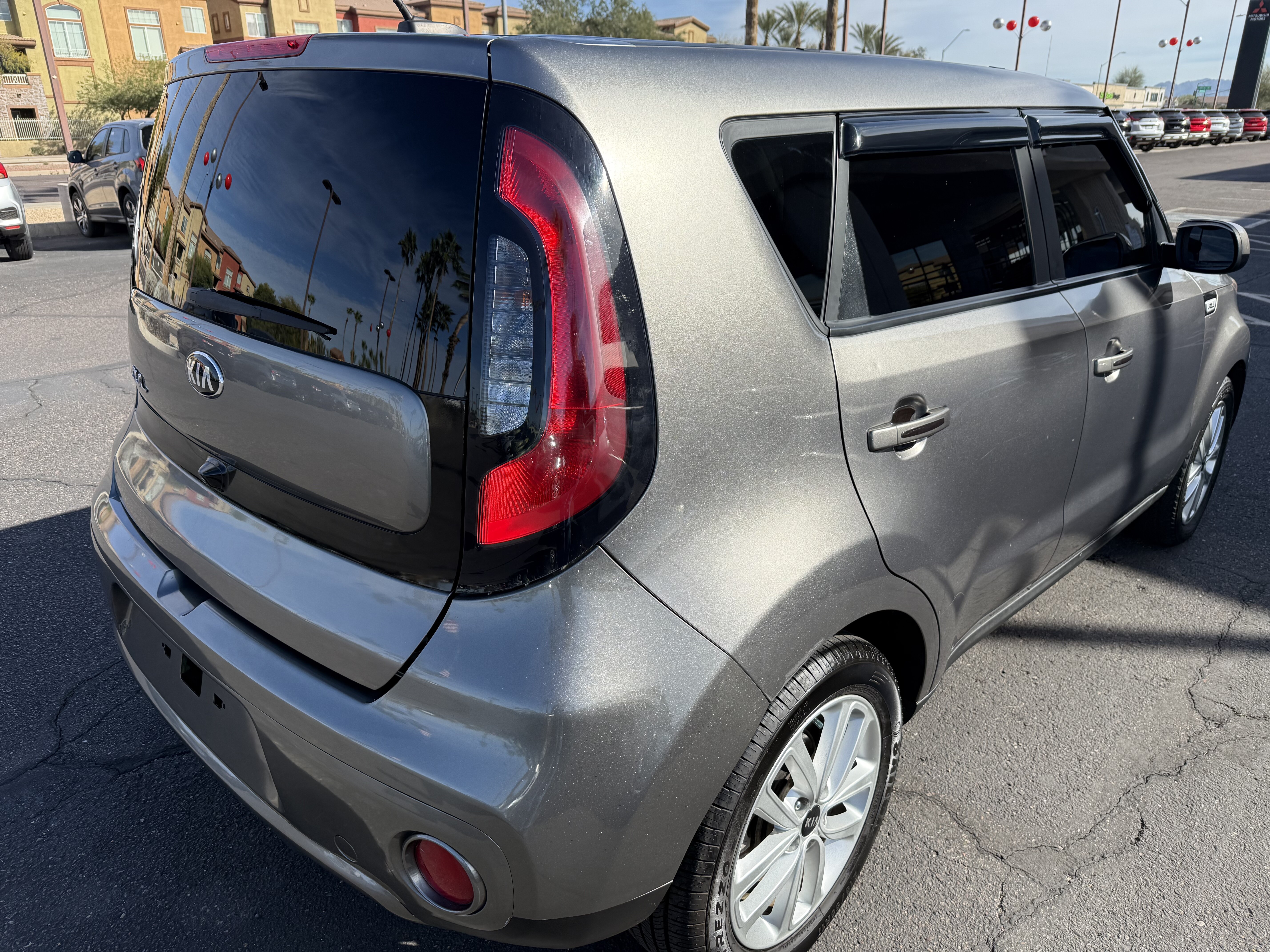 2018 Kia Soul in Phoenix, AZ 85022 - 18105991 4