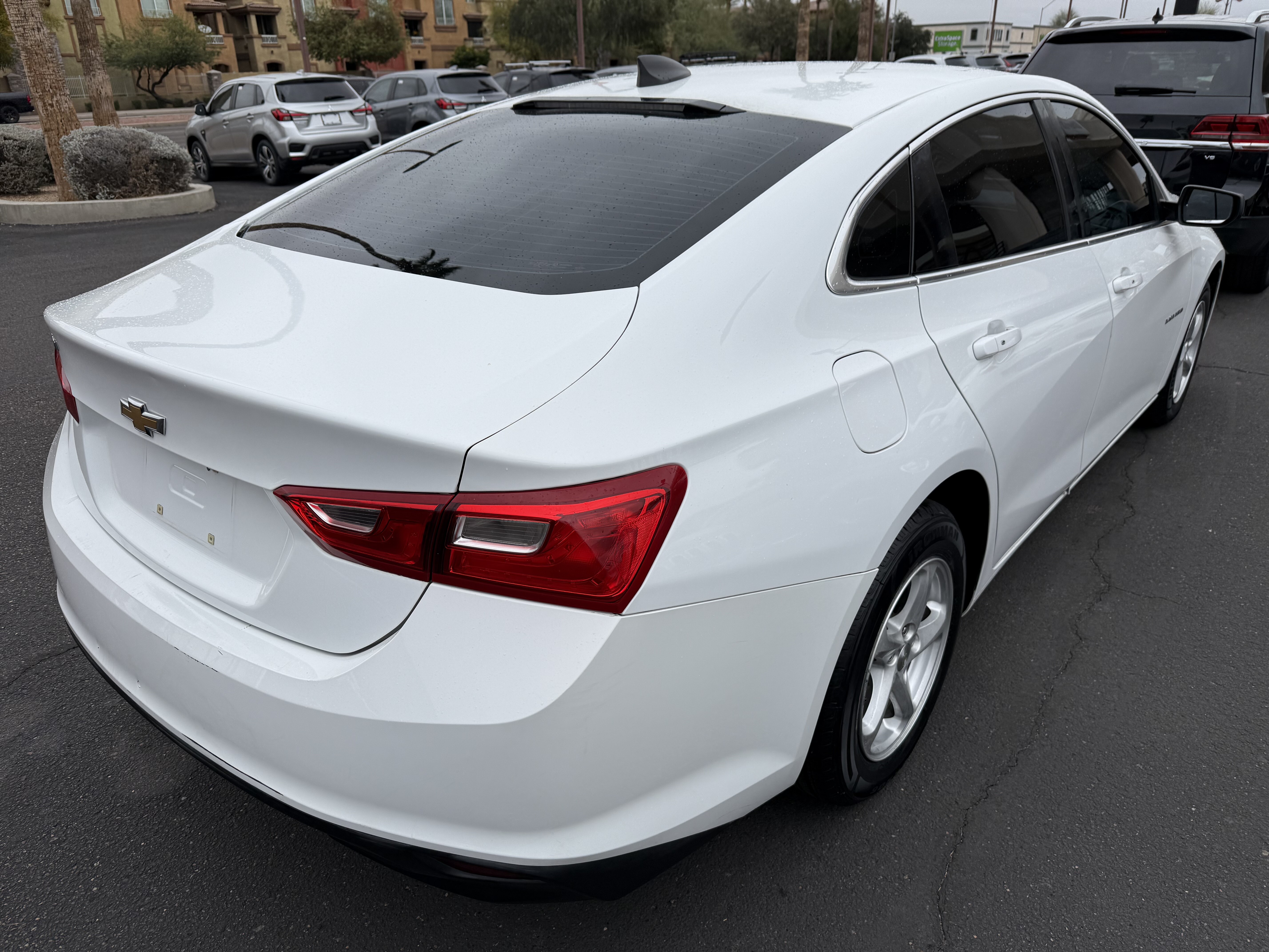 2019 Chevrolet Malibu in Phoenix, AZ 85022 - 18105992 4