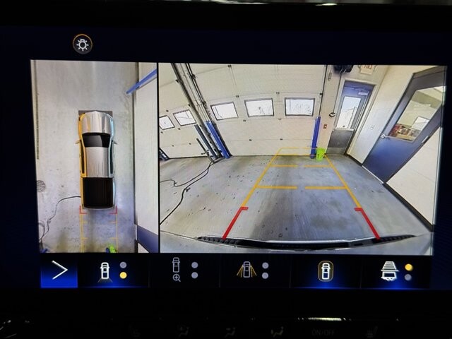 2023 Chevrolet Colorado in Burlington, WI 53105 - 18105999 28