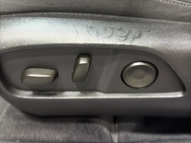 2025 Chevrolet Equinox in Burlington, WI 53105 - 18106001 14