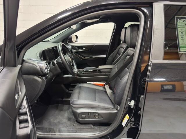 2025 Chevrolet Equinox in Burlington, WI 53105 - 18106001 13
