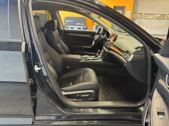 2022 Honda Accord in Burlington, WI 53105 - 18106012 18