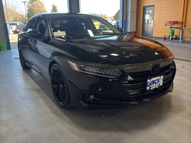 2022 Honda Accord in Burlington, WI 53105 - 18106012 7