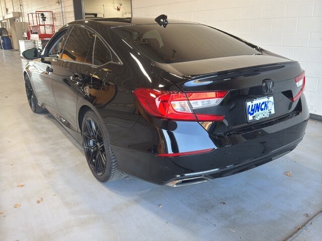 2022 Honda Accord in Burlington, WI 53105 - 18106012 3