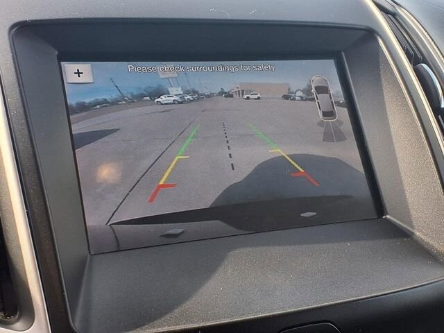 2019 Ford Edge in Troy, IL 62294-1376 - 18106018 7