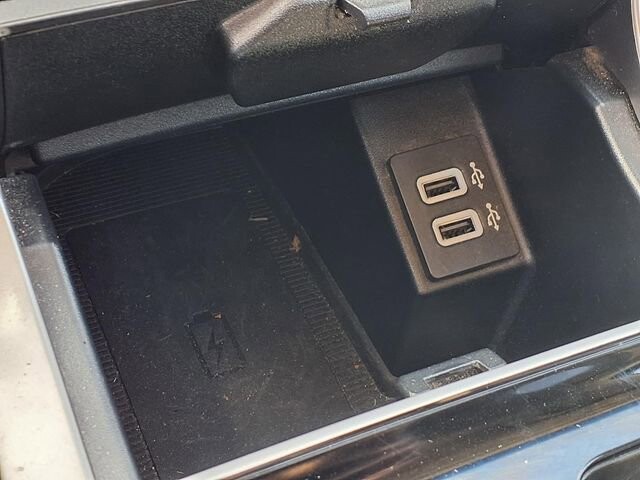 2019 Ford Edge in Troy, IL 62294-1376 - 18106018 9