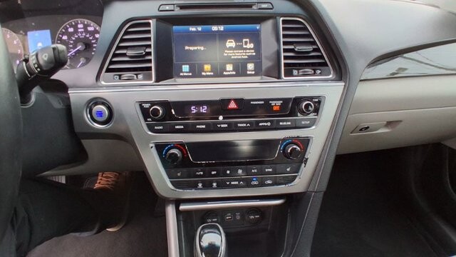 2016 Hyundai Sonata in Cartersville, GA 30120 - 18106029 8