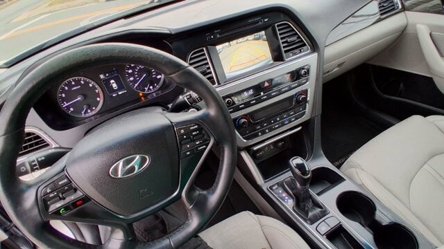 2016 Hyundai Sonata in Cartersville, GA 30120 - 18106029 7