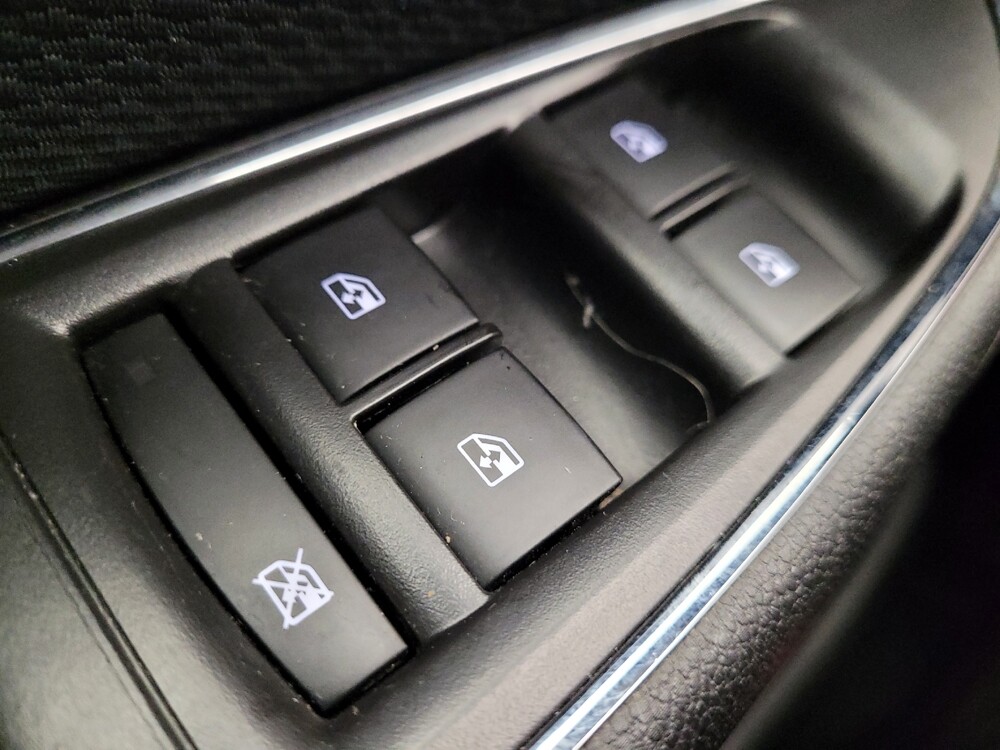 2018 Chevrolet Cruze in Torrance, CA 90504 - 18106038 27