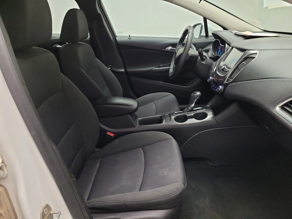 2018 Chevrolet Cruze in Torrance, CA 90504 - 18106038 21