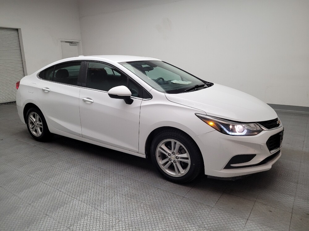 2018 Chevrolet Cruze in Torrance, CA 90504 - 18106038 11