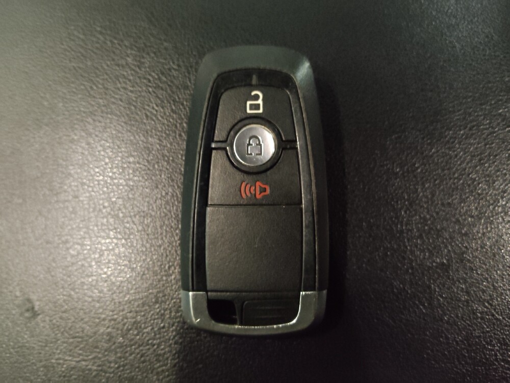 2018 Ford Edge in Knoxville, TN 37923 - 18106046 32