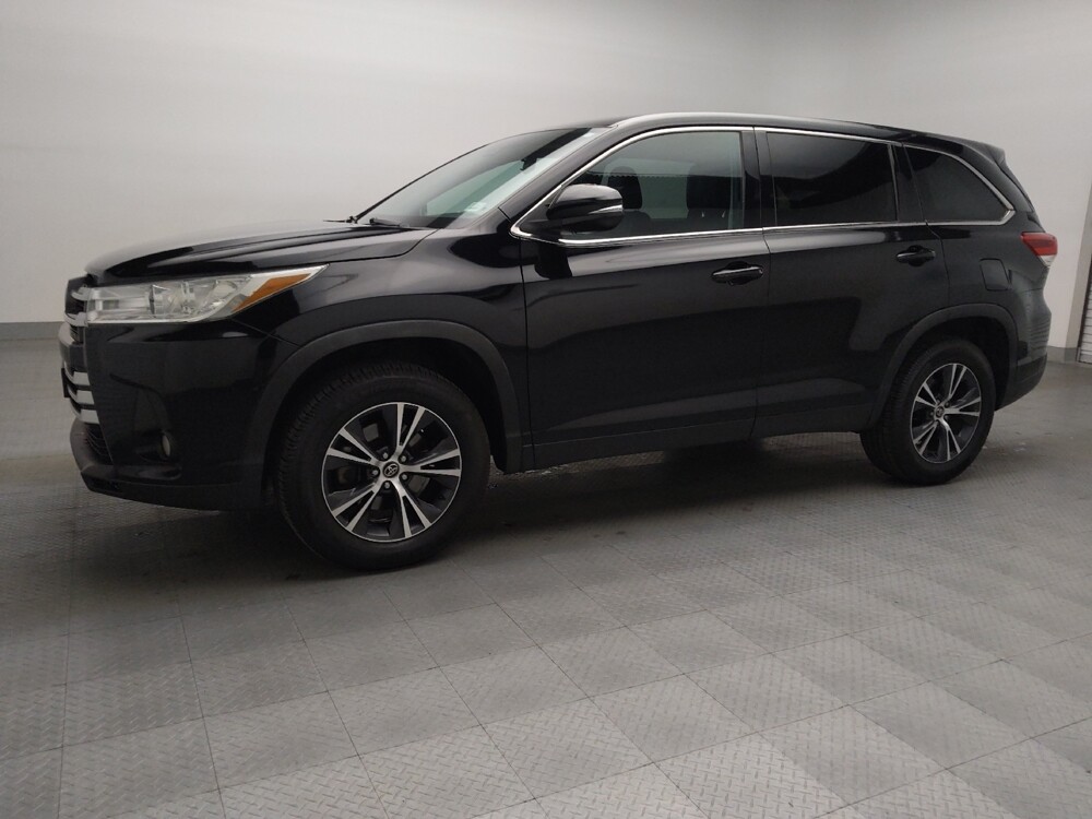 2019 Toyota Highlander in Tulsa, OK 74145 - 18106052 2