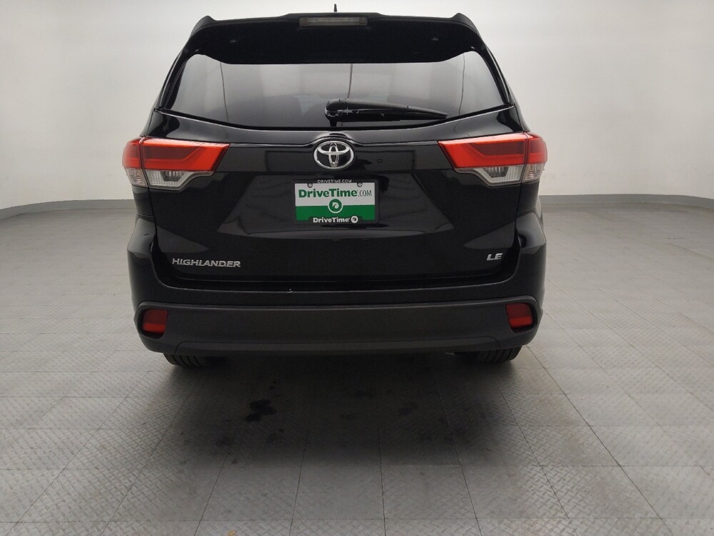 2019 Toyota Highlander in Tulsa, OK 74145 - 18106052 7