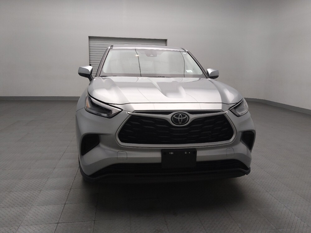 2021 Toyota Highlander in Tulsa, OK 74145 - 18106057 14