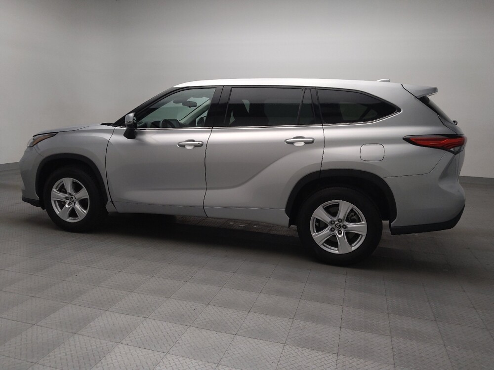 2021 Toyota Highlander in Tulsa, OK 74145 - 18106057 3