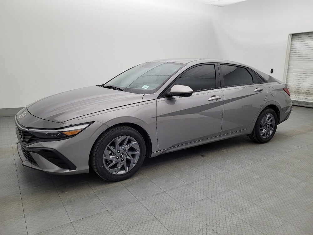 2024 Hyundai Elantra in Tampa, FL 33619 - 18106064 2