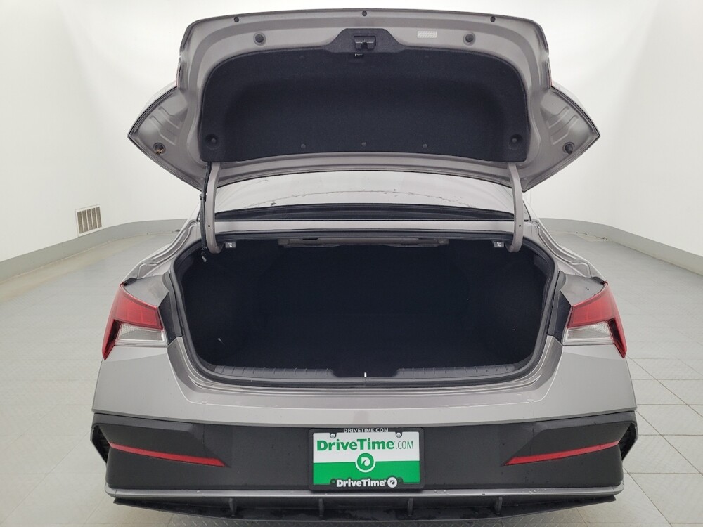 2024 Hyundai Elantra in Tampa, FL 33619 - 18106064 29