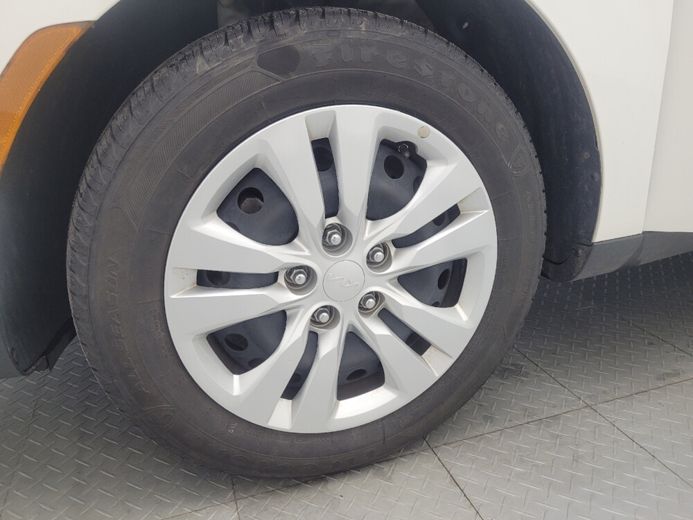 2023 Kia Soul in Columbia, SC 29210 - 18106075 31