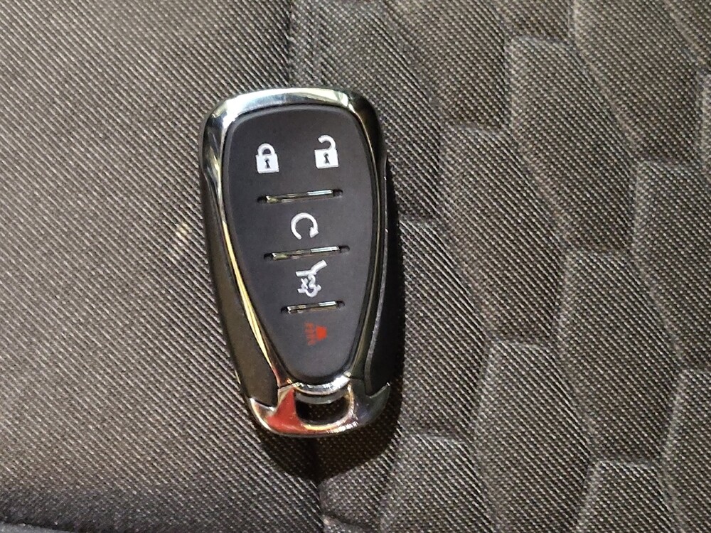 2019 Chevrolet Equinox in Greenville, NC 27834 - 18106086 32