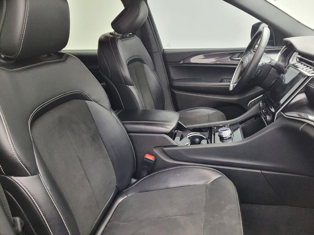 2021 Jeep Grand Cherokee L in Columbia, SC 29210 - 18106091 21