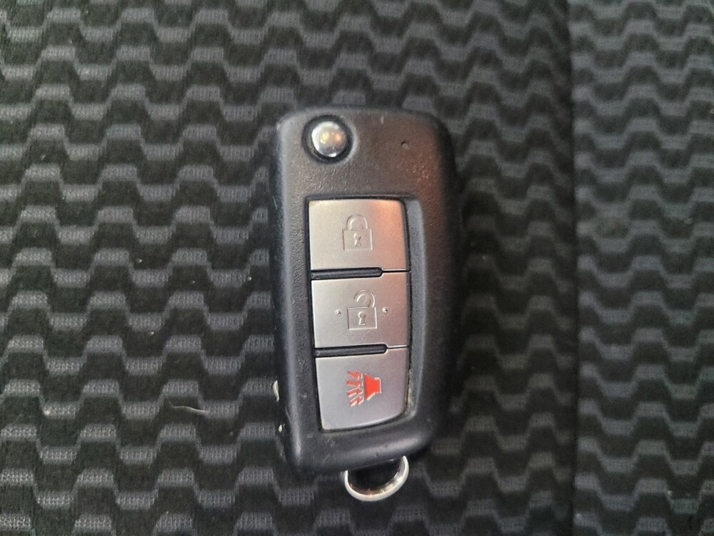 2019 Nissan Rogue Sport in Memphis, TN 38115 - 18106098 32