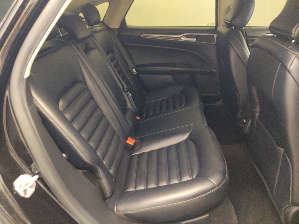 2019 Ford Fusion in Houston, TX 77074 - 18106100 19