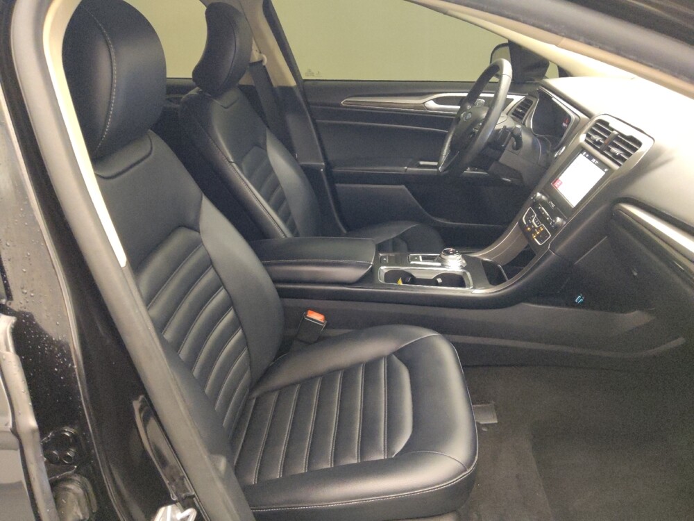 2019 Ford Fusion in Houston, TX 77074 - 18106100 21