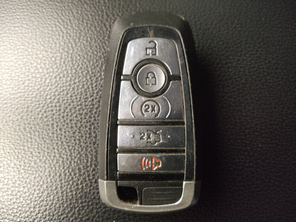 2019 Ford Fusion in Houston, TX 77074 - 18106100 32