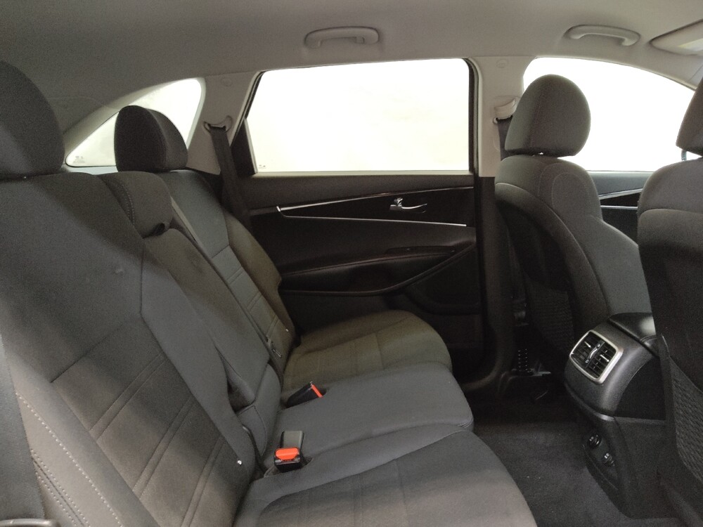 2019 Kia Sorento in Fairfield, OH 45014 - 18106108 19