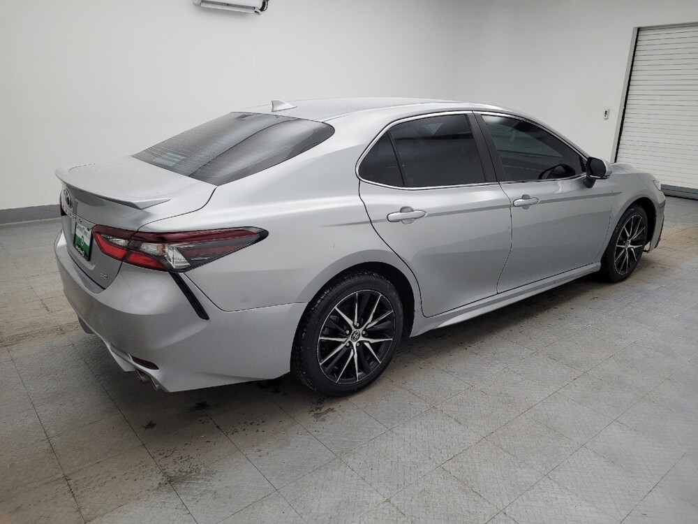 2023 Toyota Camry in Fairfield, OH 45014 - 18106113 10