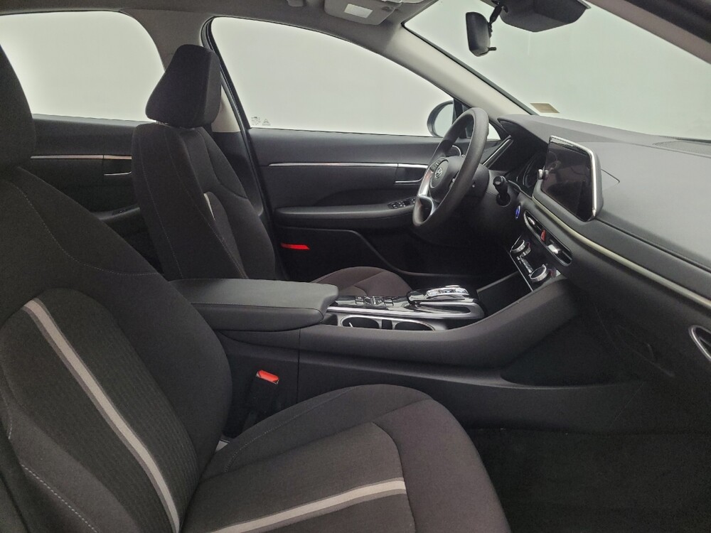 2023 Hyundai Sonata in Fairfield, OH 45014 - 18106114 21