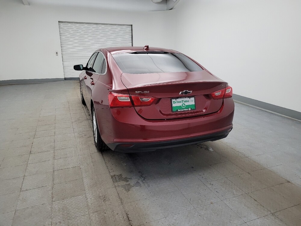 2018 Chevrolet Malibu in Cincinnati, OH 45255 - 18106115 6