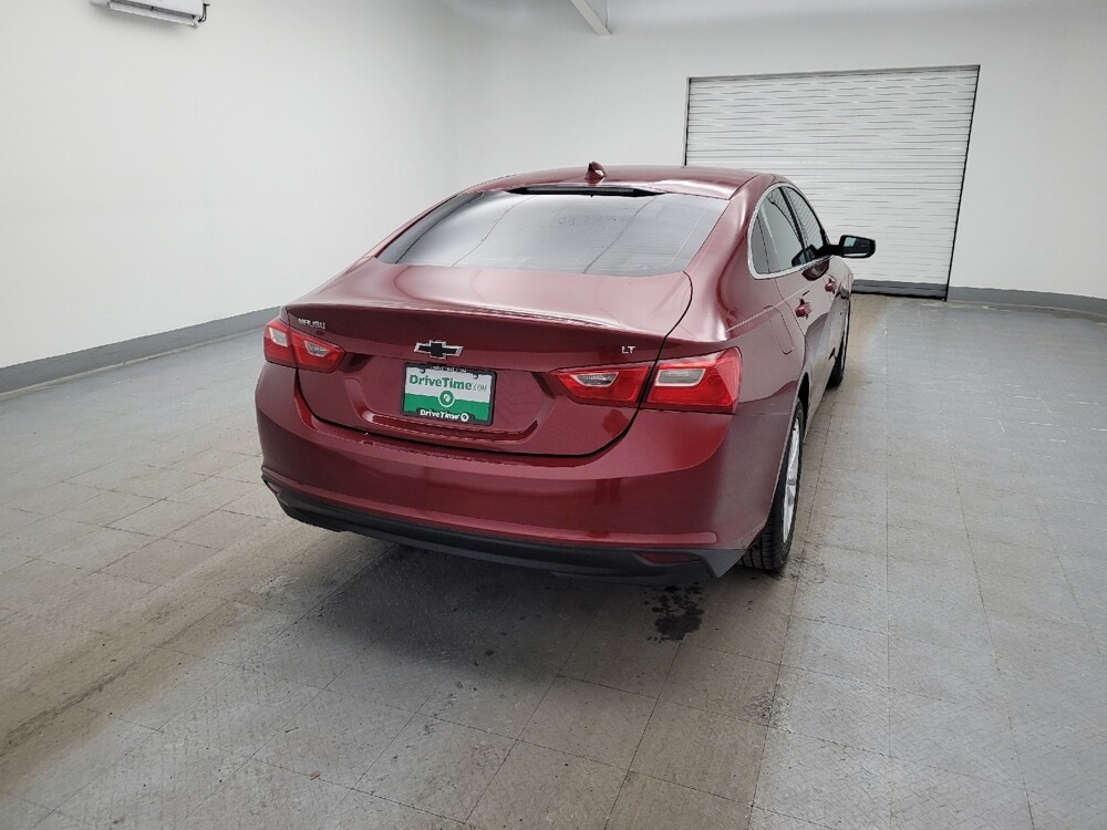 2018 Chevrolet Malibu in Cincinnati, OH 45255 - 18106115 7