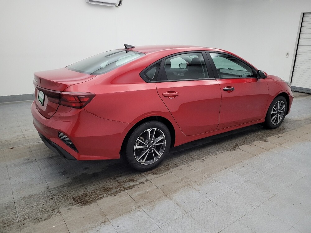 2024 Kia Forte in Fairfield, OH 45014 - 18106116 10