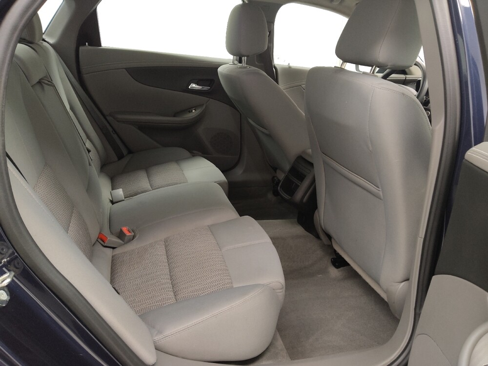 2017 Chevrolet Impala in St. Louis, MO 63125 - 18106118 19