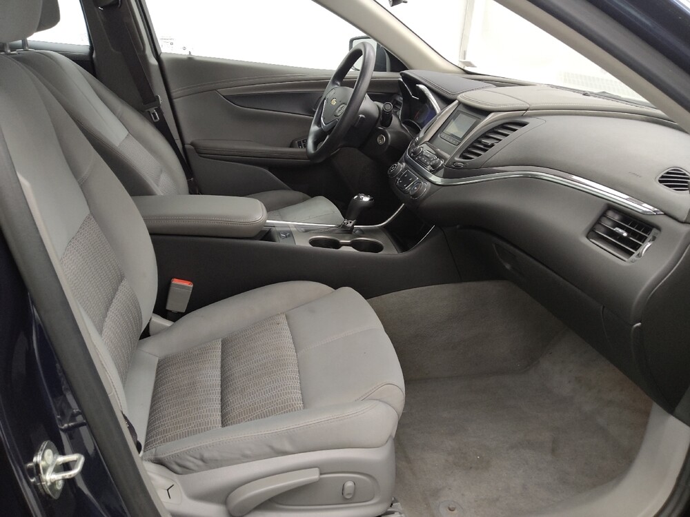 2017 Chevrolet Impala in St. Louis, MO 63125 - 18106118 21