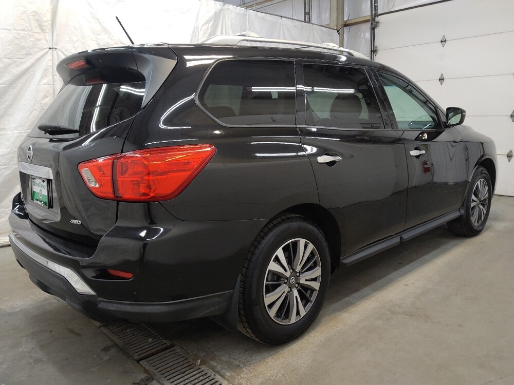 2017 Nissan Pathfinder in Fairfield, OH 45014 - 18106130 10