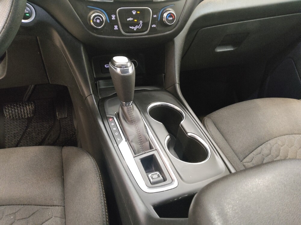 2020 Chevrolet Equinox in Fairfield, OH 45014 - 18106142 26