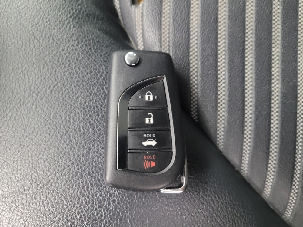 2019 Toyota Camry in Memphis, TN 38128 - 18106160 32