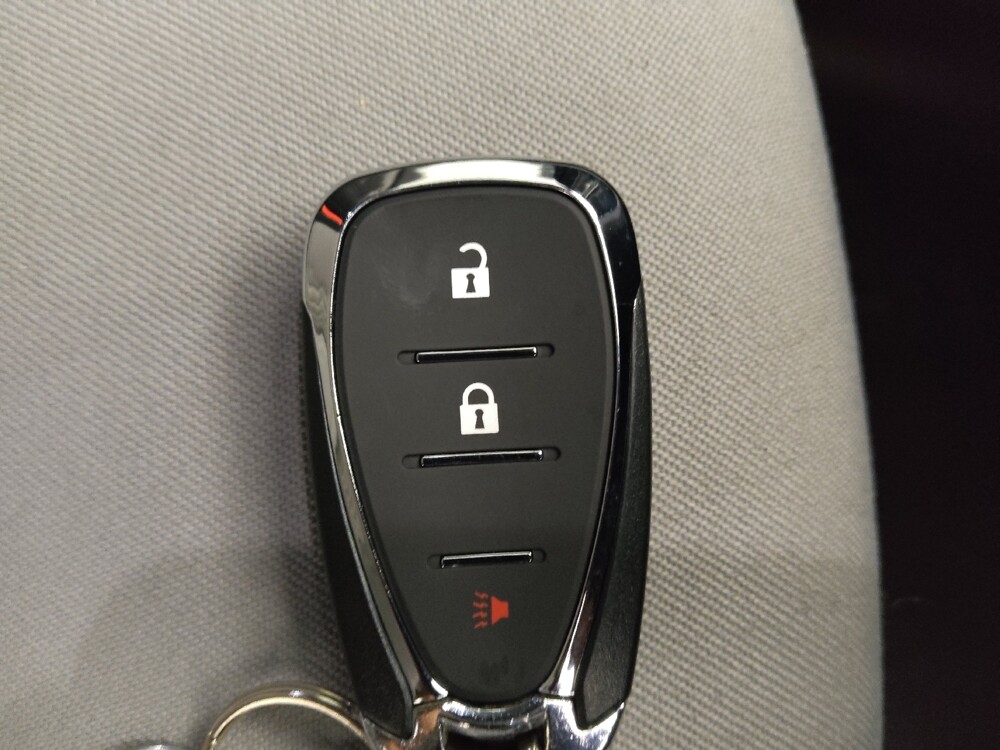 2018 Chevrolet Equinox in Lombard, IL 60148 - 18106164 32